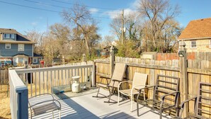 Interior - Central Kansas City Home < 3 Mi to Downtown! (Kansas City)