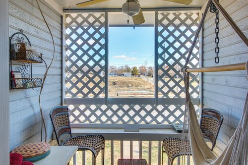 Central Kansas City Home < 3 Mi to Downtown!