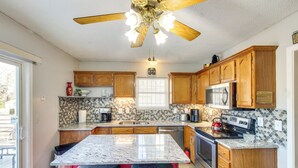 House (3 Bedrooms) | Interior - Central Kansas City Home < 3 Mi to Downtown! (Kansas City)