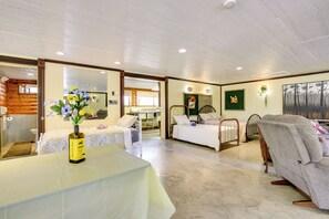 Apartment (0 Bedroom) | Interior