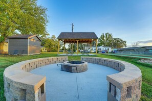 House (2 Bedrooms) | Interior - Little Indian Resort Cabin: Pool + Walk to Lake! (Lampe)