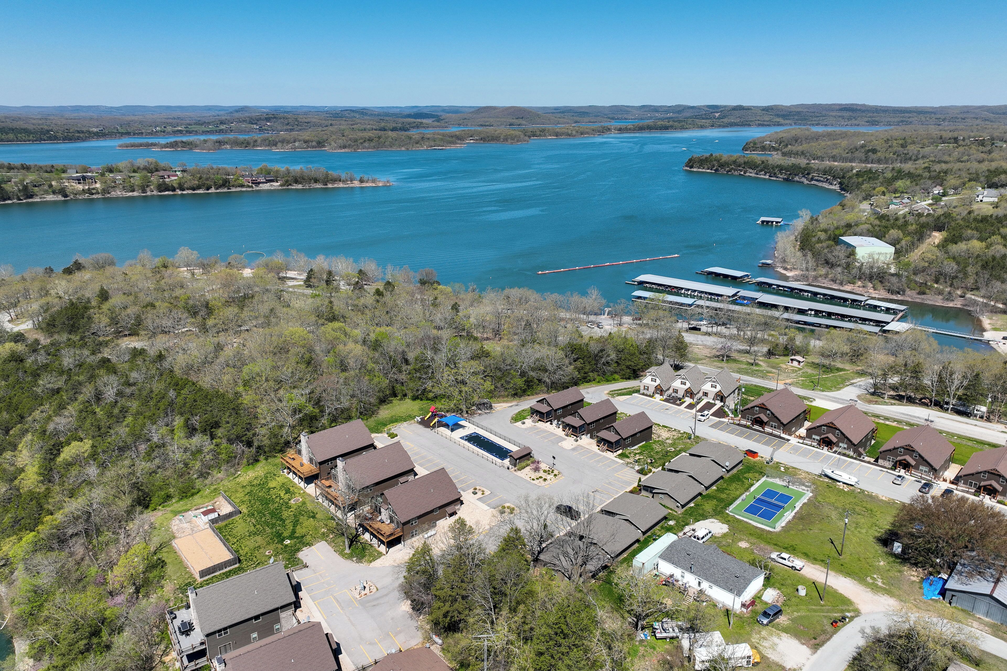 Cabin w/ Pool Access - Steps to Table Rock Lake!