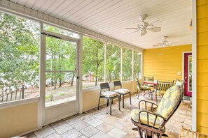 House (3 Bedrooms) | Interior - Cheery Swansea Home on Calmont Pond w/ Dock! (Swansea)