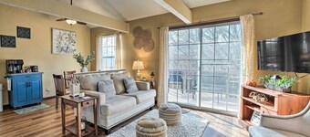 Balcony & Grill: Condo Near Table Rock Lake!