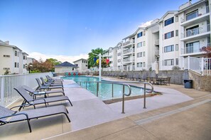 Apartment (2 Bedrooms) | Interior - Charming Condo w/ Pool Access in Osage Beach! (Osage Beach)