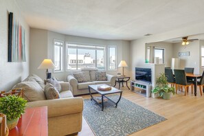 Apartment (2 Bedrooms) | Interior - Charming Condo w/ Pool Access in Osage Beach! (Osage Beach)