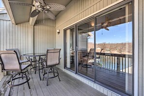 Outdoor dining - Private Balcony & Fall Views: Osage Beach Condo (Osage Beach)