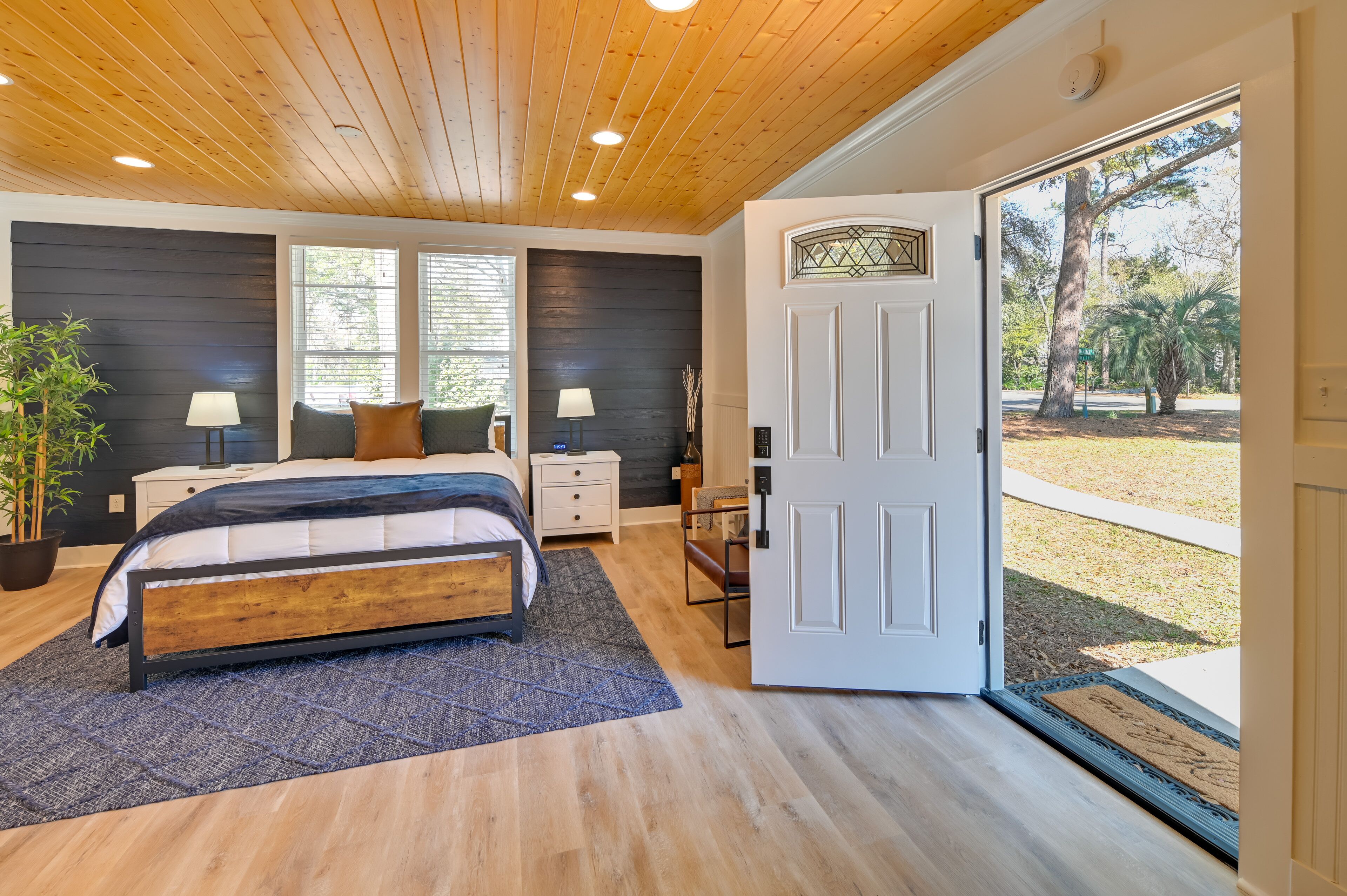 Chic Studio Near Huntington Beach State Park