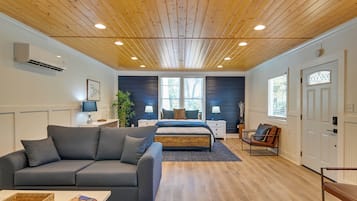 Apartment (0 Bedroom) | Interior