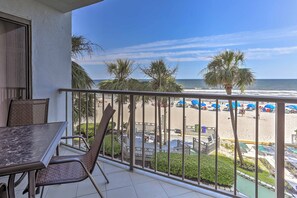 Apartment (2 Bedrooms) | Interior - Chic Myrtle Beach Seaside Escape w/ Pool Access! (Myrtle Beach)