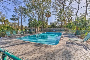 Villa (2 Bedrooms) | Interior - Coastal Resort Beach Villa < 1 Mi to Shore! (Hilton Head Island)