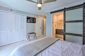Villa (2 Bedrooms) | Interior - Coastal Resort Beach Villa < 1 Mi to Shore! (Hilton Head Island)