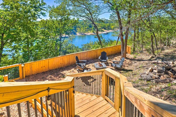 House (3 Bedrooms) | Interior - Colorful Golden Getaway w/ Panoramic Views! (Golden)