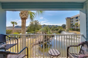 Apartment (2 Bedrooms) | Interior - Pool, Sauna & Beach Access: Hilton Head Condo (Hilton Head Island)