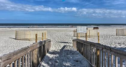 Pool, Sauna & Beach Access: Hilton Head Condo