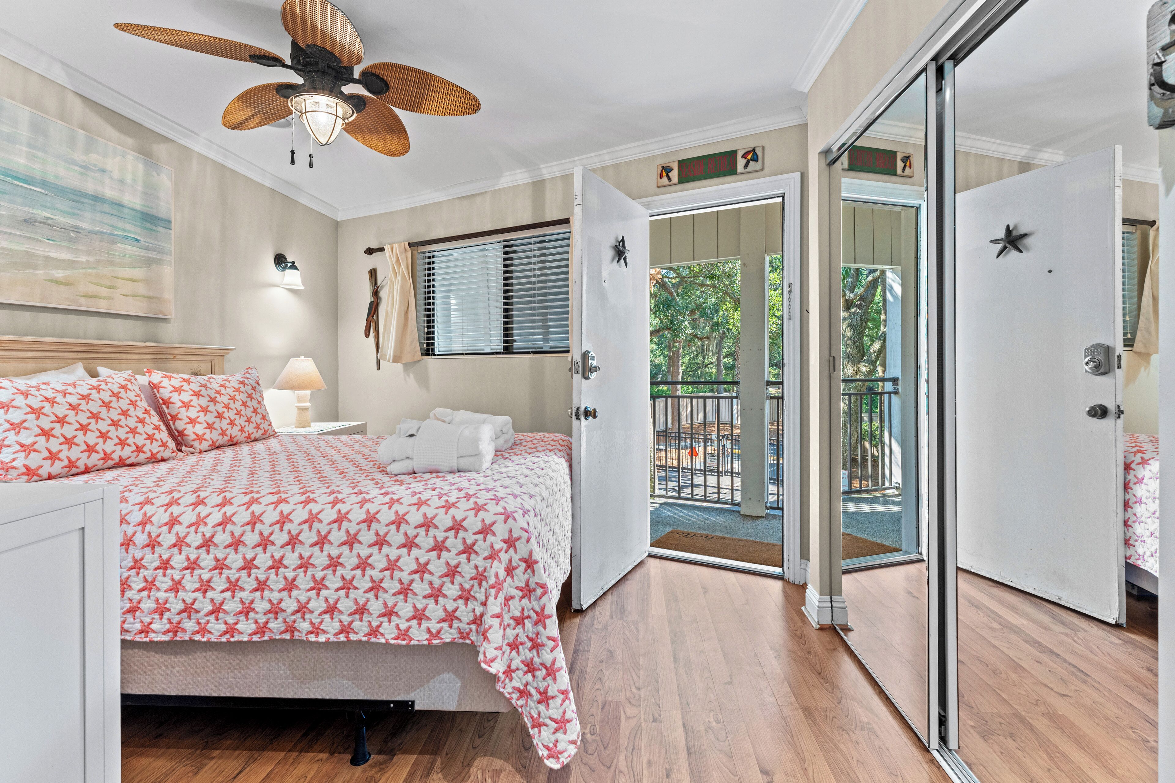 Apartment (0 Bedroom) | Interior