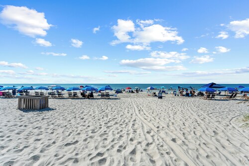 Beach Access: Oceanfront Hilton Head Studio