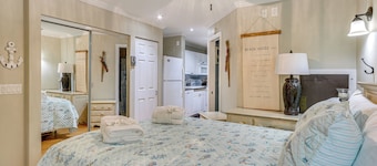 Beach Access: Oceanfront Hilton Head Studio