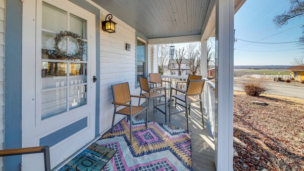 House (3 Bedrooms) | Interior - Cozy Augusta Home w/ Porch: Walk to Katy Trail! (Augusta)