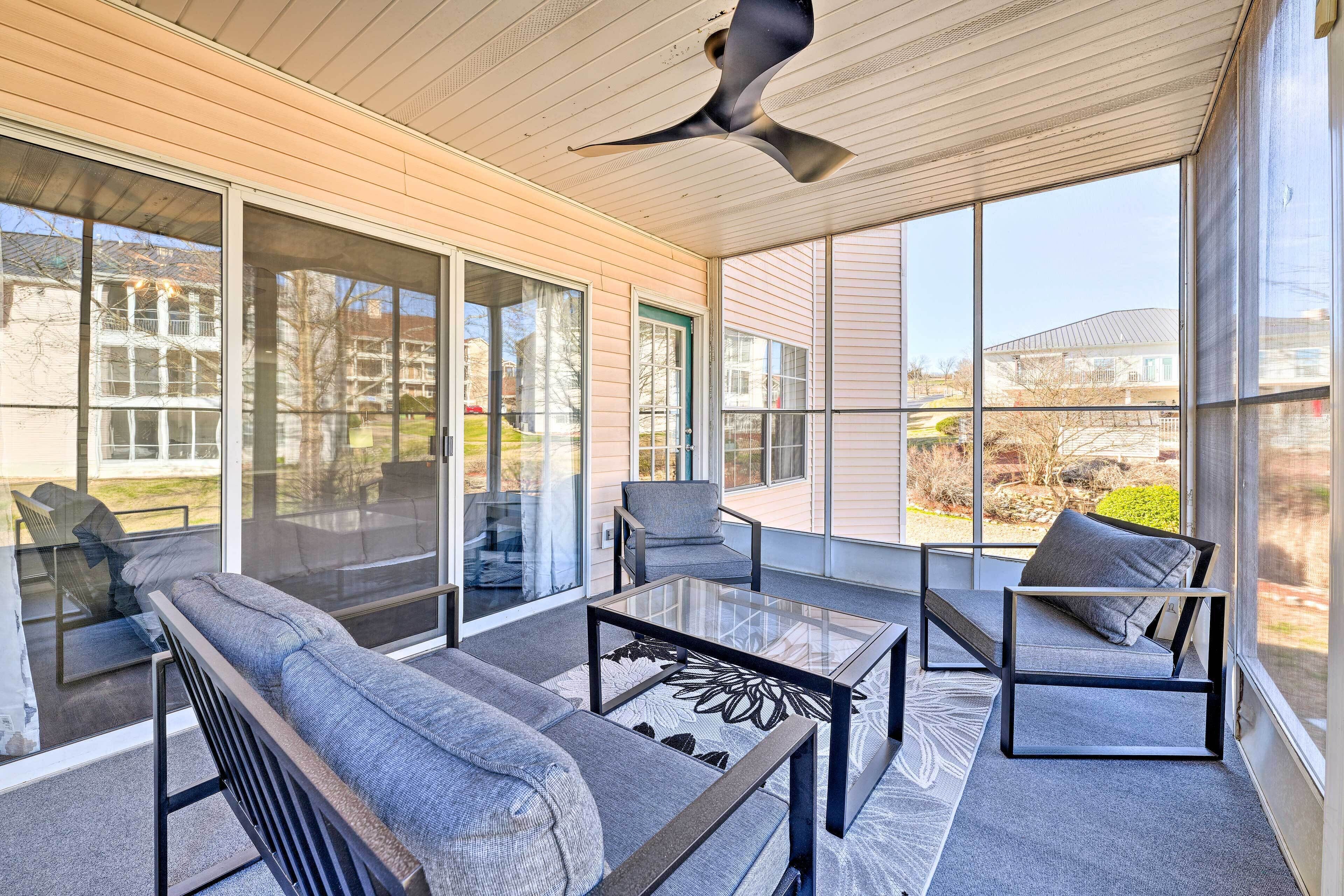 Cozy Branson Condo w/ Screened Porch!