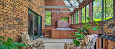 Apartment (1 Bedroom) | Interior