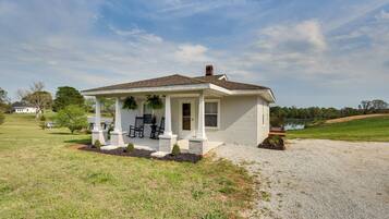 House (1 Bedroom) | Interior