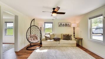 House (1 Bedroom) | Interior