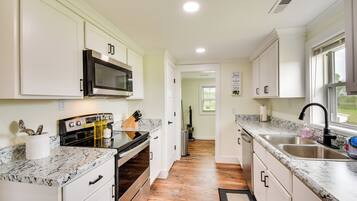 House (1 Bedroom) | Interior