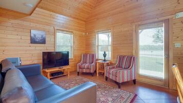 House (1 Bedroom) | Interior