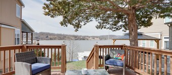 Cozy Camdenton Cottage w/ Deck + Boat Dock Access!