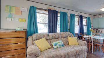 Apartment (0 Bedroom) | Interior