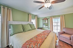 House (4 Bedrooms) | Interior - Walk to Branson Landing! Dtwn Home w/ Pool Access (Branson)