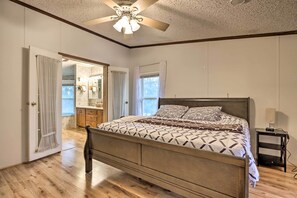 Apartment (3 Bedrooms) | Interior - Reteat on 45 Acres! Spacious Family Apt in Lebanon (Lebanon)