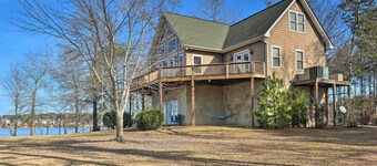 Dreamy Ridgeway Home w/ Grill on Lake Wateree!