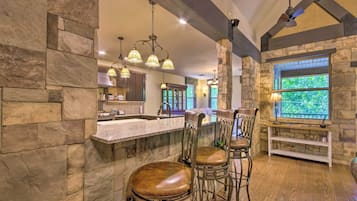 House (Multiple Bedrooms) | Interior