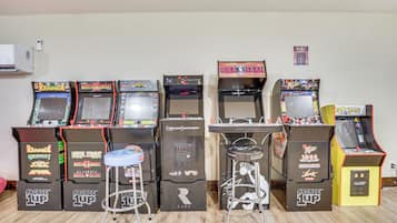 House (Multiple Bedrooms) | Interior