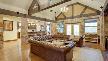 House (Multiple Bedrooms) | Interior