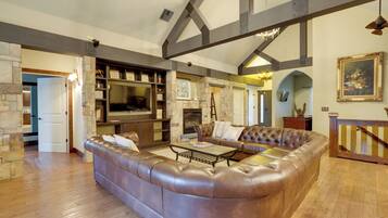 House (Multiple Bedrooms) | Interior