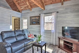 Casa (2 Bedrooms) | Interior