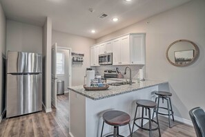 Apartment (3 Bedrooms) | Interior - Family-friendly Branson Condo ~ 3 Mi to Strip (Branson)