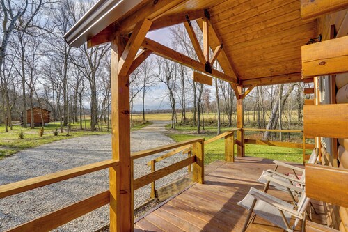 Florence Cabin w/ On-site Creek!