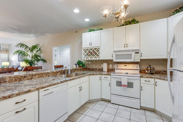 Interior - Private Boat Slip: Family-friendly Lazy Days Condo (Osage Beach)