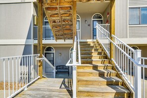 Interior - Private Boat Slip: Family-friendly Lazy Days Condo (Osage Beach)