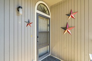 Apartment (3 Bedrooms) | Interior - Private Boat Slip: Family-friendly Lazy Days Condo (Osage Beach)