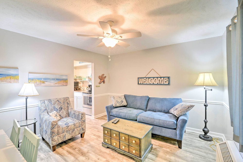 Garden City Condo w/ Pool Access - Walk to Beach!