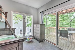 House (6 Bedrooms) | Interior - Lakefront Family Retreat in Osage Beach! (Osage Beach)
