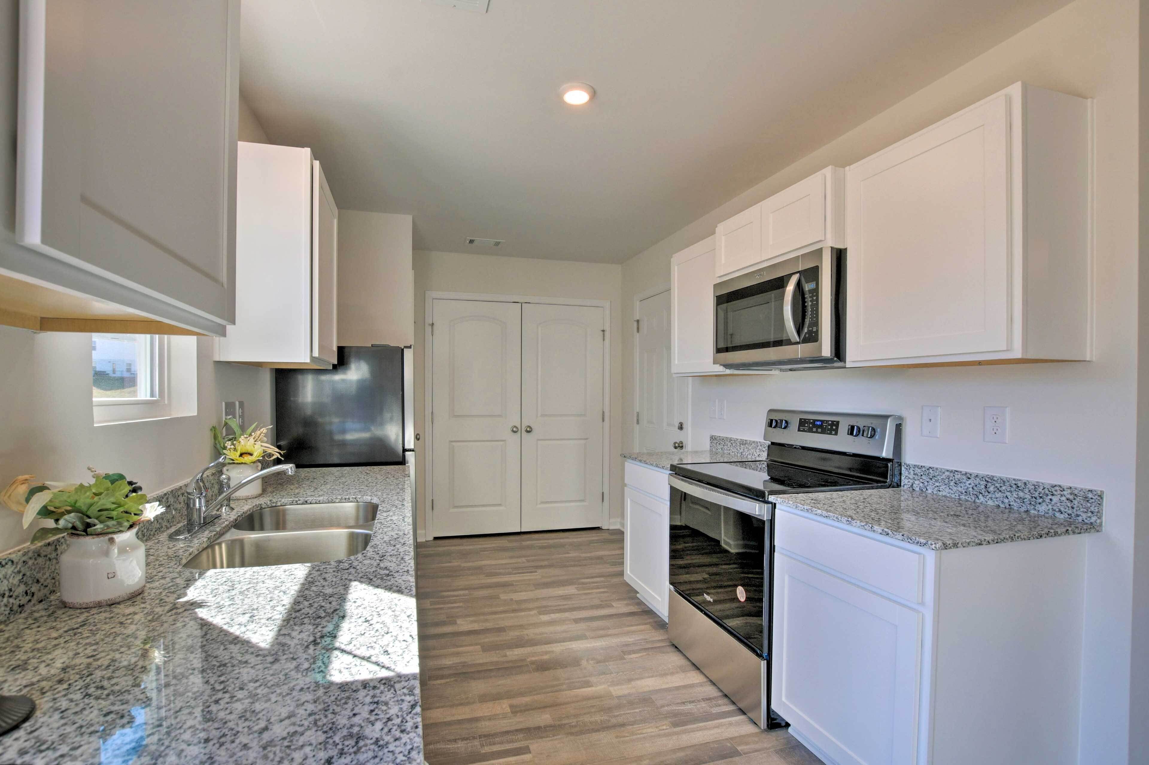 Gorgeous Family-friendly Greenville Home!