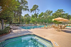 Apartment (2 Bedrooms) | Interior - Pool Deck Access & Walk to Beach: Hilton Head Unit (Hilton Head Island)