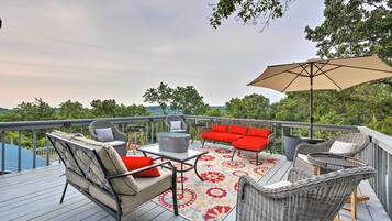 House (Multiple Bedrooms) | Front of property