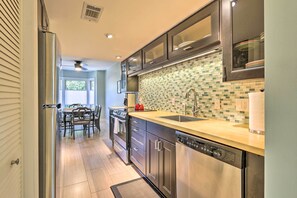 Interior - Half-mi to Coligny Beach: Hilton Head Resort Condo (Hilton Head Island)